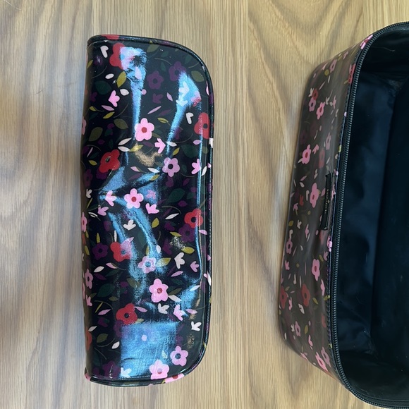 Kate Spade Make up bag - Picture 8 of 9